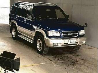 1999 Isuzu Bighorn Photos