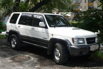 1999 Isuzu Bighorn Photos