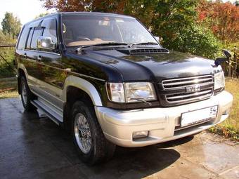 2000 Isuzu Bighorn Photos