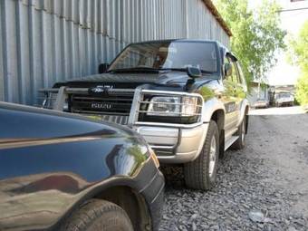 2000 Isuzu Bighorn Images