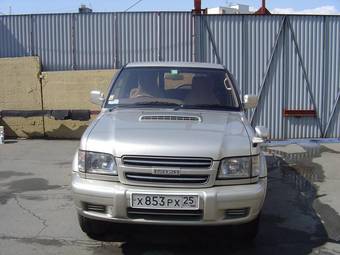 2000 Isuzu Bighorn Photos