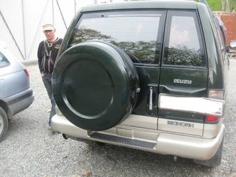 2000 Isuzu Bighorn Photos
