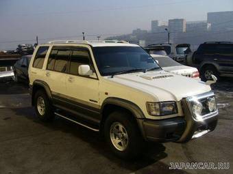 2000 Isuzu Bighorn Images