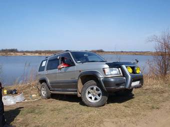 2000 Isuzu Bighorn Pictures