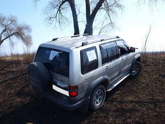 2000 Isuzu Bighorn Pictures
