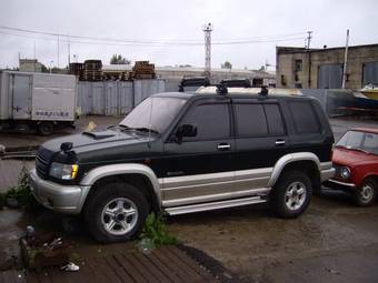 2000 Isuzu Bighorn Photos