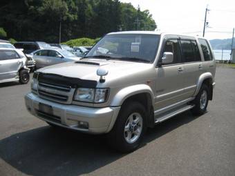 2000 Isuzu Bighorn Photos