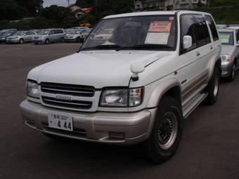 2001 Isuzu Bighorn Photos