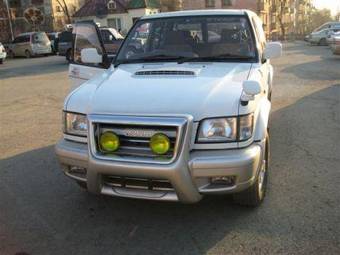 2001 Isuzu Bighorn Photos