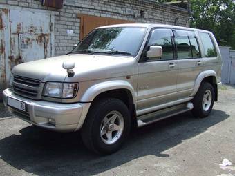 2001 Isuzu Bighorn Photos