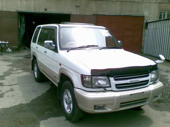 2001 Isuzu Bighorn Photos