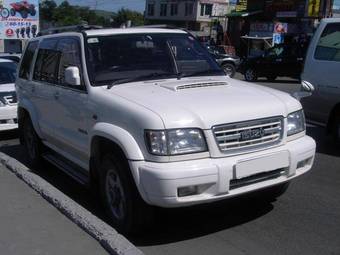 2001 Isuzu Bighorn Pics