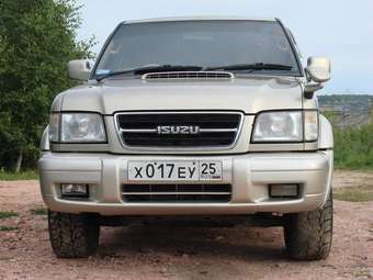 2002 Isuzu Bighorn Wallpapers