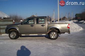 2005 Isuzu D-MAX Pictures