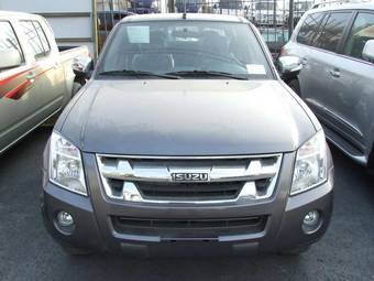 2011 Isuzu D-MAX Photos