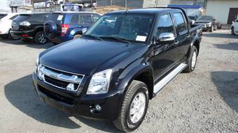 2011 Isuzu D-MAX Pictures