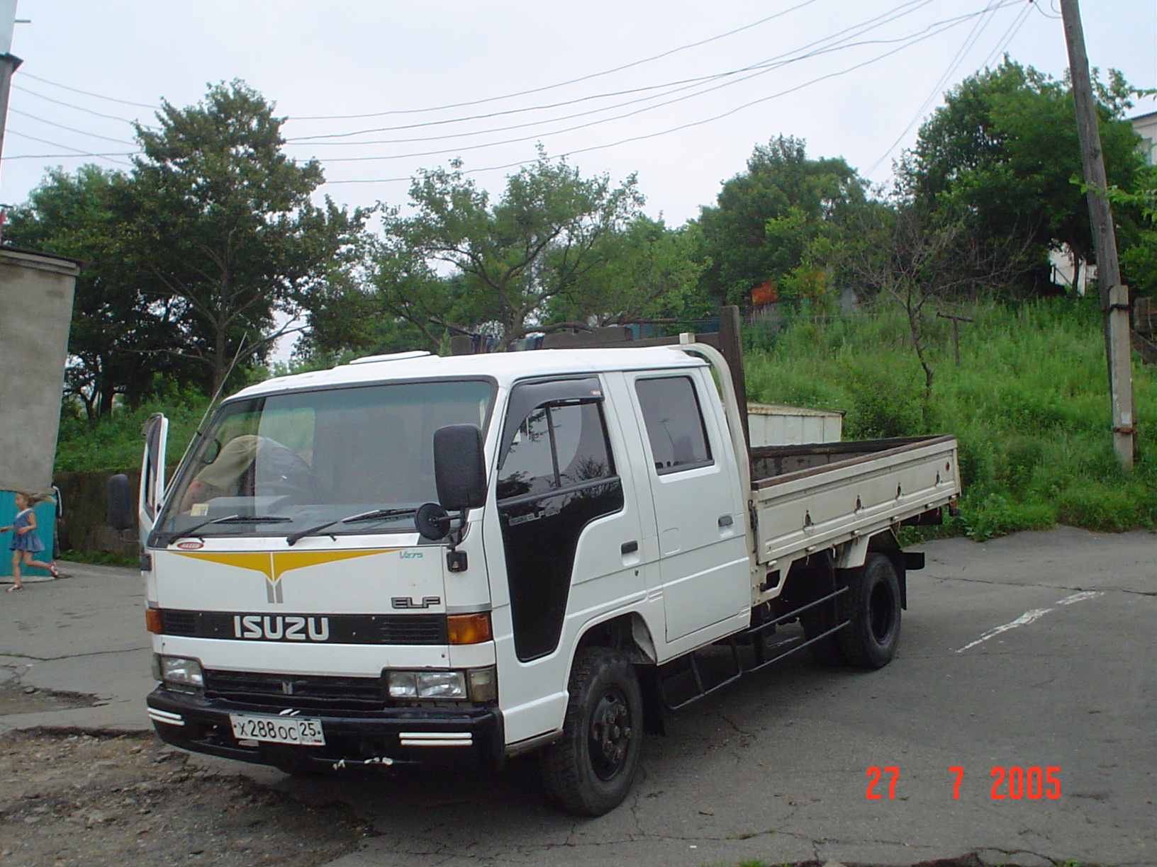 1991 Isuzu Elf