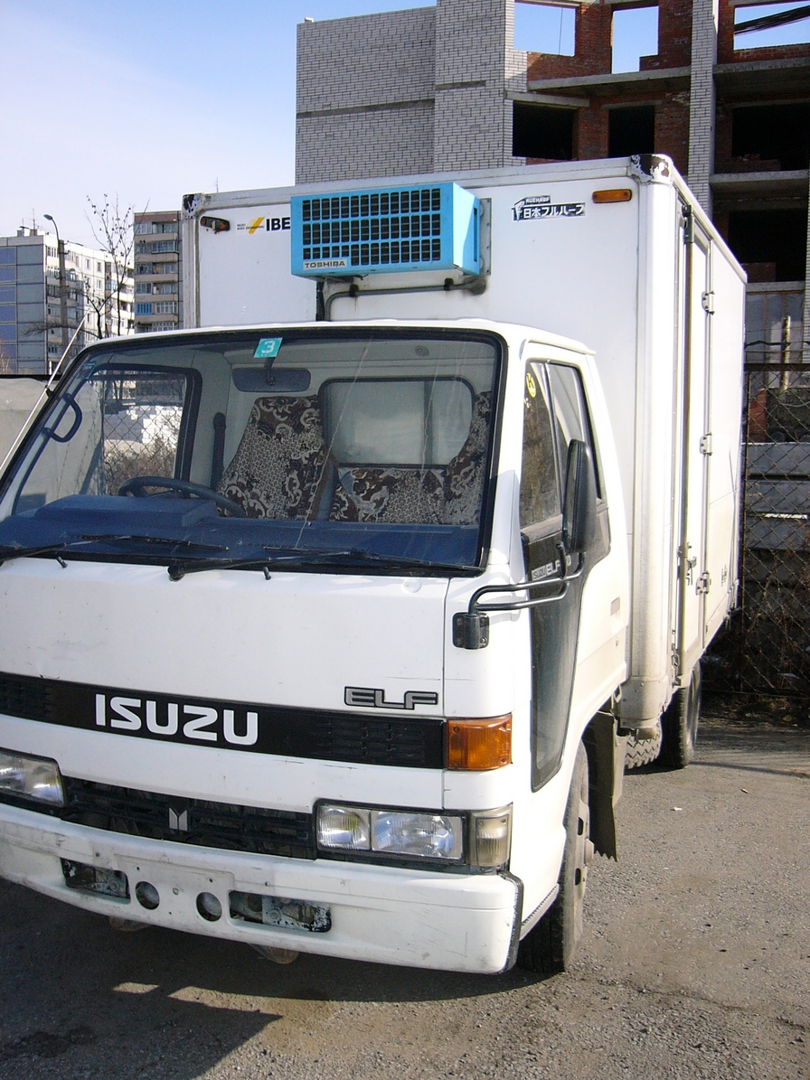 1991 Isuzu Elf Pictures