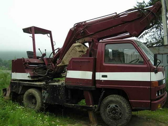 1993 Isuzu Elf