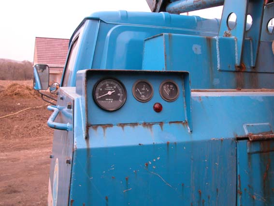 1994 Isuzu Elf Photos