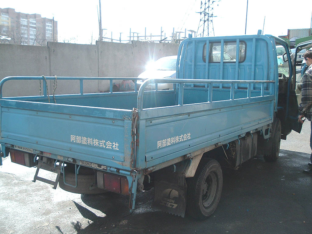 1996 Isuzu Elf Pictures