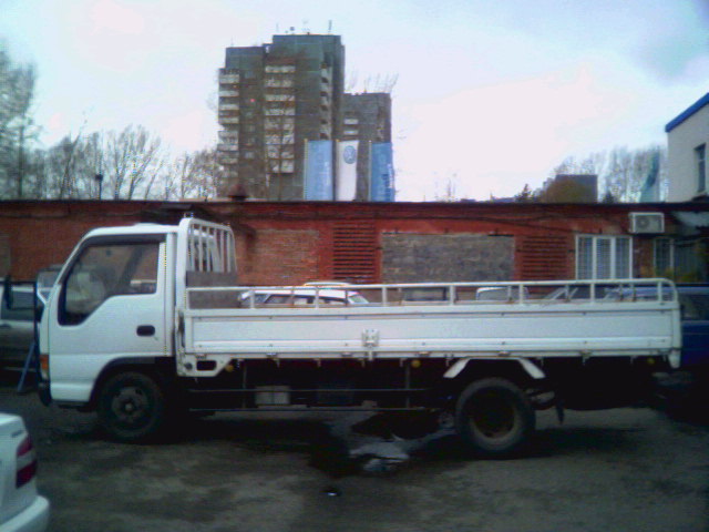 1998 Isuzu Elf