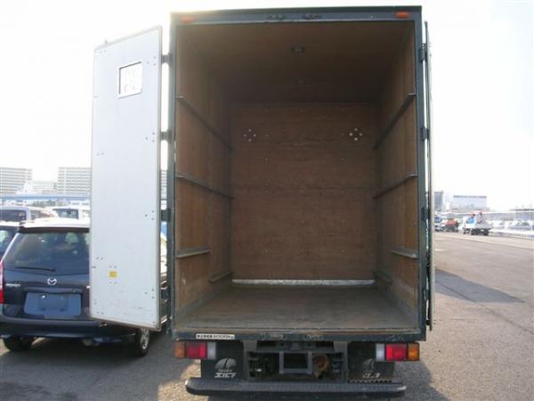 1999 Isuzu Elf Pictures
