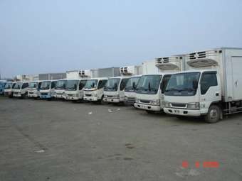 2002 Isuzu Elf Pictures