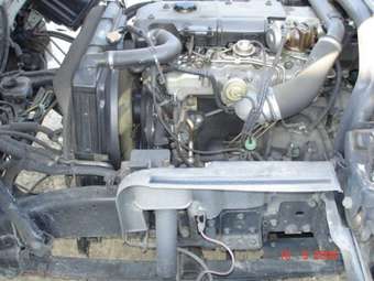 2003 Isuzu Elf Photos