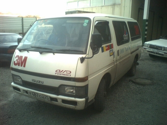 1993 Isuzu Fargo