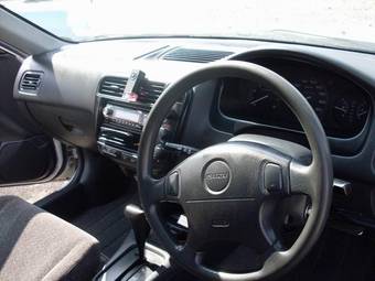 1999 Isuzu Gemini Images