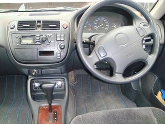 2000 Isuzu Gemini Pictures