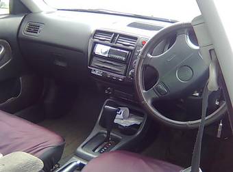 2000 Isuzu Gemini Pictures