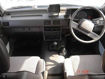 1990 Isuzu Rodeo Pictures