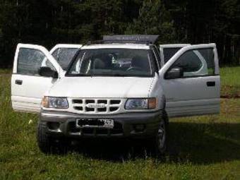 2001 Isuzu Rodeo Photos