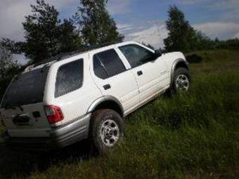 2001 Isuzu Rodeo Photos