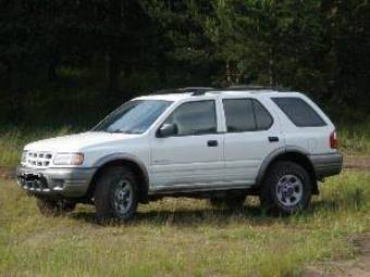 2001 Isuzu Rodeo Photos