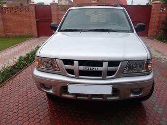 2003 Isuzu Rodeo Photos