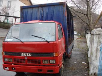 1997 Isuzu TF Pictures