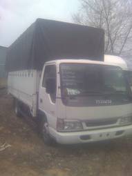 2003 Isuzu TF Pictures