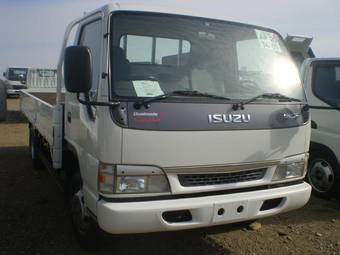 2005 Isuzu TF Photos