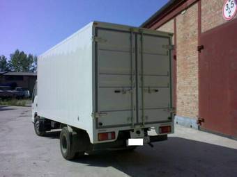 2008 Isuzu TF Pictures