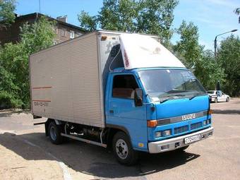 1991 Isuzu Tractor Pics
