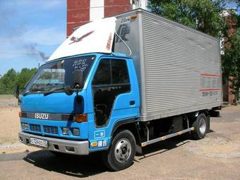 1991 Isuzu Tractor Pictures