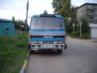 1992 Isuzu Tractor Pictures