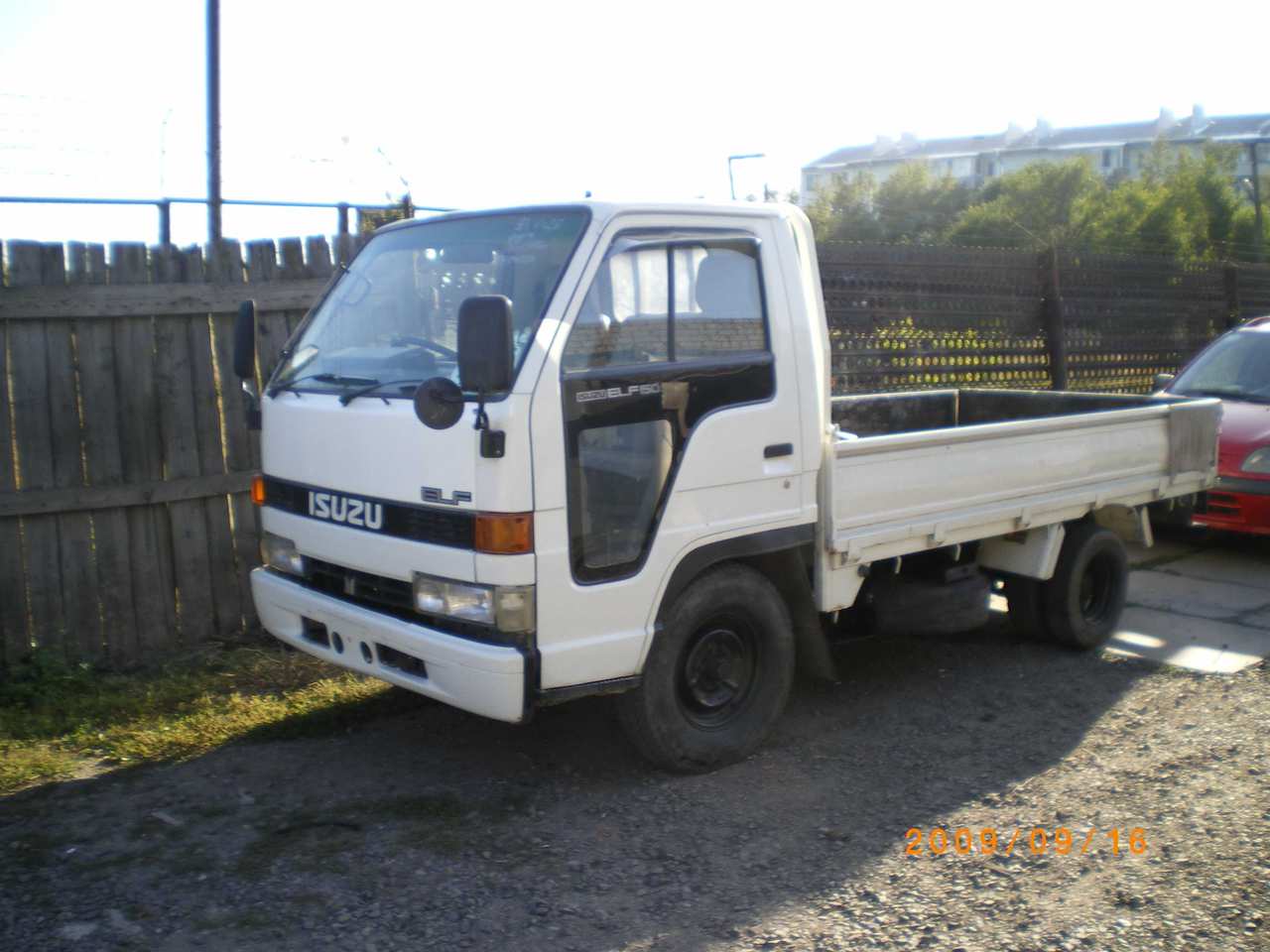 1992 Isuzu Tractor