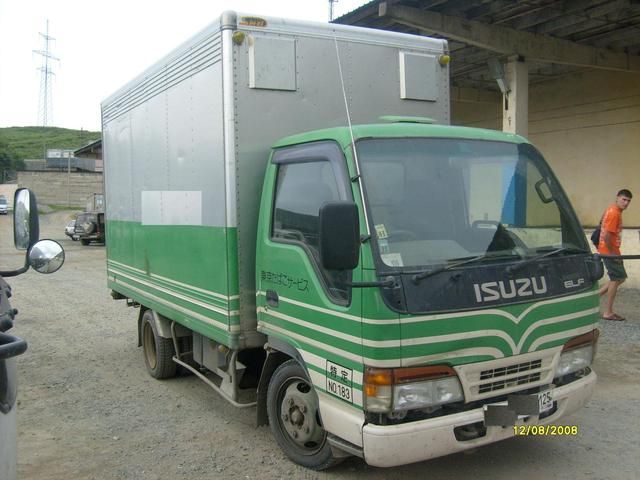 1994 Isuzu Tractor