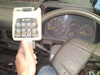 1995 Isuzu Tractor Images