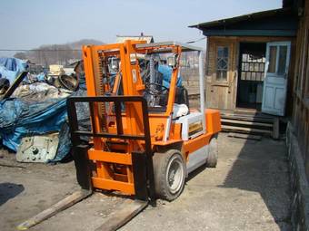 1997 Isuzu Tractor Photos