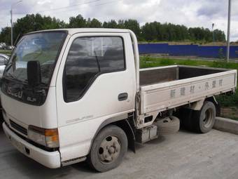 1997 Isuzu Tractor Pictures